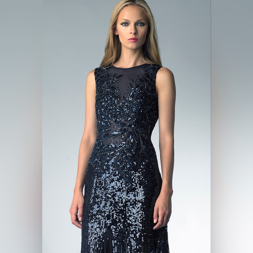 NWOT Size 6 Basix Black Label Navy Sequin Sleeveless Gown